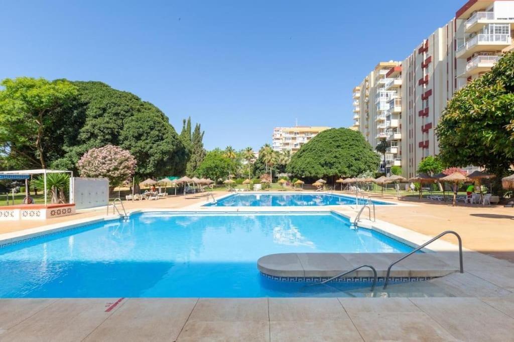 Apt Moderno Con Vistas, Recepcion 24 Hs Y Piscinas Benalmádena Zewnętrze zdjęcie
